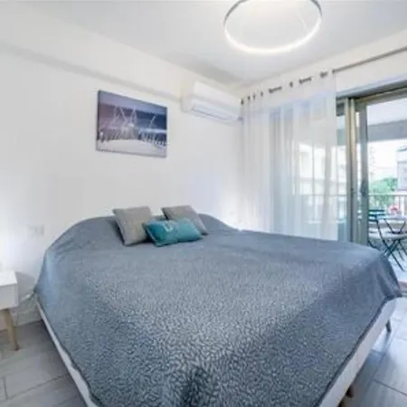 Majestic Daire Cannes